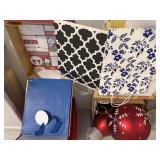 (3)Gift Bags & Christmas Stickers