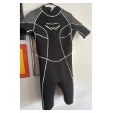 GOLDFIN *UNISEX* SHORTY WETSUIT Sz Lg Black NEW