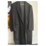 Nice Men Coat Believed to be size XL/XXL Possibly