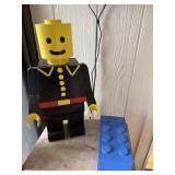 20ï¿½ Wooden Lego Figuring & Lego Brick