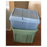 2 Storage Containers With Lids