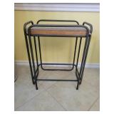 Side table/plant stand