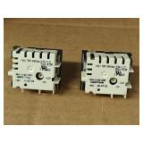 (2) Robertshaw 5502