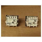 (2) Robertshaw 5502