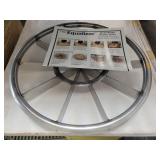 The equalizer pizza slicer