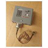 Johnson Controls P70DA Manual Pressure Switch