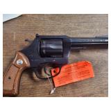 Charter Arms Police Bulldog32 CAL / H & R MAGModel