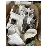 Lot Of Amerimax T0406 White Vinyl 4" Contemporary