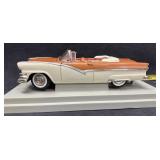 Ford Sunliner Fairlane 1956 Peach Color