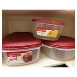 (3) Rubbermaid Plastic Food Container (3) Rubbermaid Plastic Food Container
