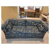 Animal Scene Sofa 78"�33"�28" Animal Scene Sofa 78"�33"�28"