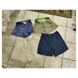 (4) Prs Ladies Shorts Sz Med (4) Prs Ladies Shorts Sz Med