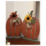 (2) Wooden Pumpkins (2) Wooden Pumpkins