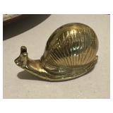 Decorative brass snail figurine paperweight Decorative brass snail figurine paperweight