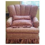 VTG Red and White Floral Swivel & Rocking Chair VTG Red and White Floral Swivel & Rocking Chair