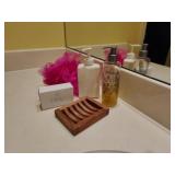 SOAP & ACCESSORIES SOAP & ACCESSORIES