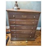 Dresser Dresser