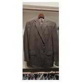 Custom Tom James Royal Classic Suit Size 42 Custom Tom James Royal Classic Suit Size 42