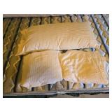 Tempur-pedic King Sheet Set w/Extra Corner S Tempur-pedic King Sheet Set w/Extra Corner S