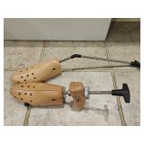 Shoe stretchers Sz LG Shoe stretchers Sz LG