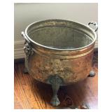 Antique copper pot with brass legs and handles Antique copper pot with brass legs and handles