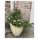 17" Ceramic Pot With Roses 17" Ceramic Pot With Roses