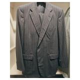 Custom Tom James Royal Classic Suit Size 42 Custom Tom James Royal Classic Suit Size 42