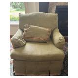 Green upholstered armchair 33"x39"x32" Green upholstered armchair 33"x39"x32"