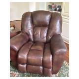 Recliner Chair Leather 38"x29"x39" Recliner Chair Leather 38"x29"x39"