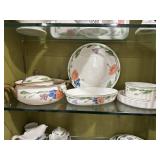 Villeroy & Boch Amapola Floral Dish Set Villeroy & Boch Amapola Floral Dish Set
