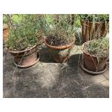 (3) Garden Planters (3) Garden Planters