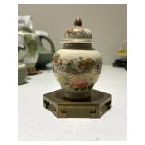 5" Hand Painted Japanese Ceramic Ginger Jar 5" Hand Painted Japanese Ceramic Ginger Jar