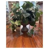 7" Vase with Faux Plant 7" Vase with Faux Plant