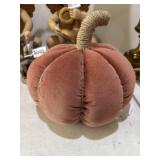 Velvet Pumpkin Pillow (Coussin) Velvet Pumpkin Pillow (Coussin)