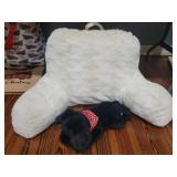 Pillow & Stuffed Animal Pillow & Stuffed Animal