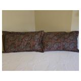 (2) Nice King Shams w/Pillows (2) Nice King Shams w/Pillows