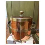 Kraftware NYC, Vintage Brass Ice Bucket Kraftware NYC, Vintage Brass Ice Bucket