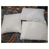 (3) Assorted Pillows (3) Assorted Pillows