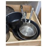 Skillets & Pot Skillets & Pot