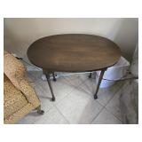 Wooden Oval Table 32"ï¿½23"ï¿½25"