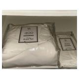 Wamsutta King size sheet set & Pillow cases