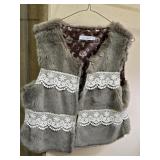 Nice Solitaire Faux Fur Vest Sz Med