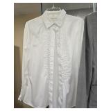 (5) Ladies Tops, (2) Jackets