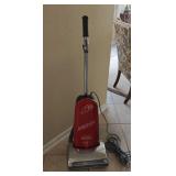 Belvedere America Upright Vacuum