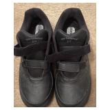 New Balance MENS SZ 10  BLACK SUPREME LEATHER