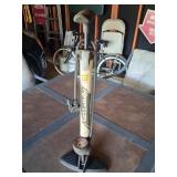 Raptor tire pump