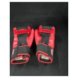 Pr of Title Boxing Gloves Medium