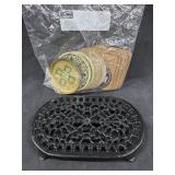 Coasters & Oval Black Iron Pot Stand