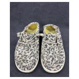 Sz: 8, Hey Dude Cheetah shoes
