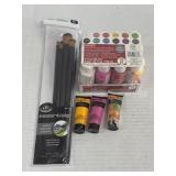 Paint & Brushes